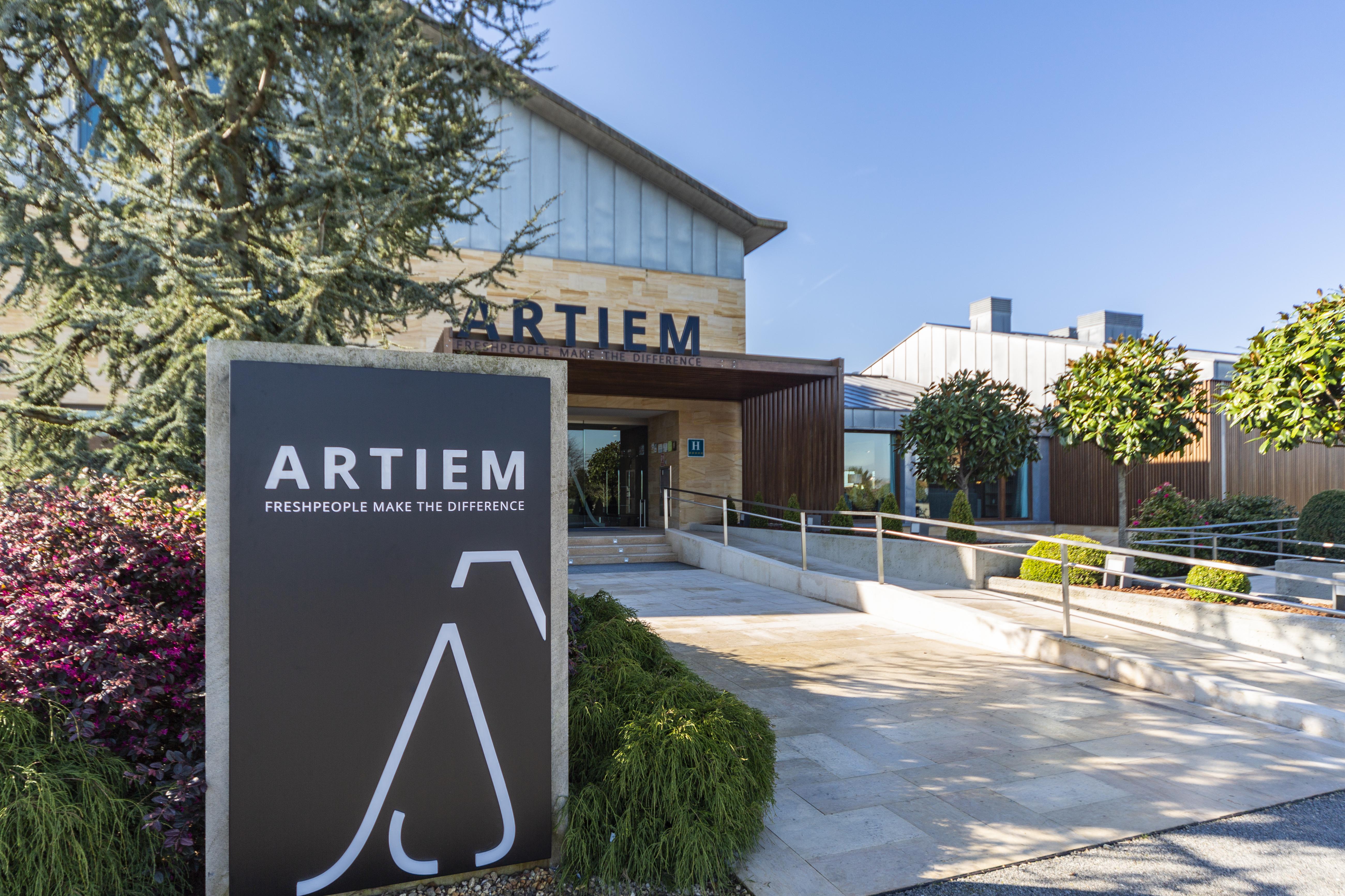 ホテル Artiem Asturias Quintueles エクステリア 写真