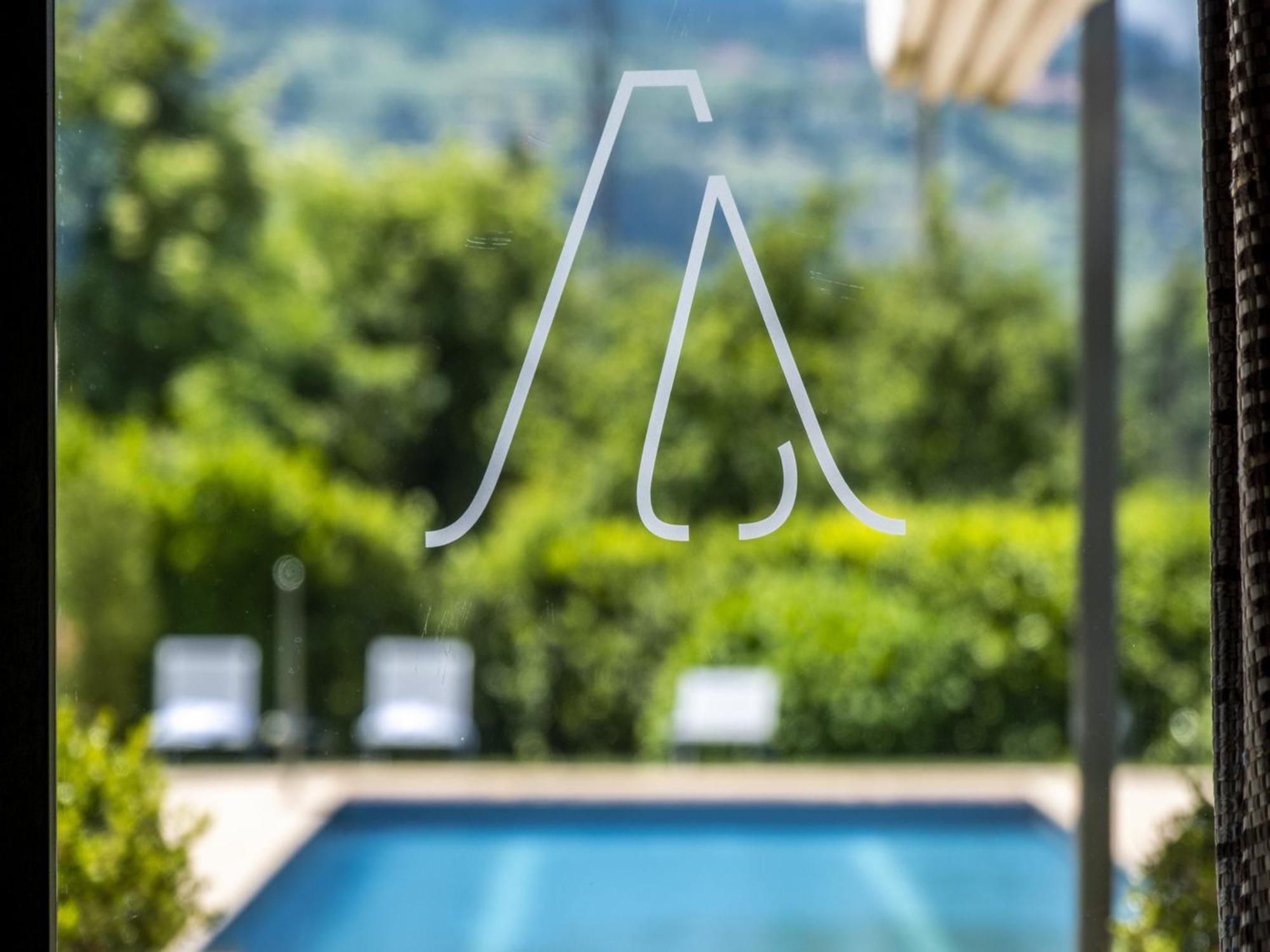 ホテル Artiem Asturias Quintueles エクステリア 写真